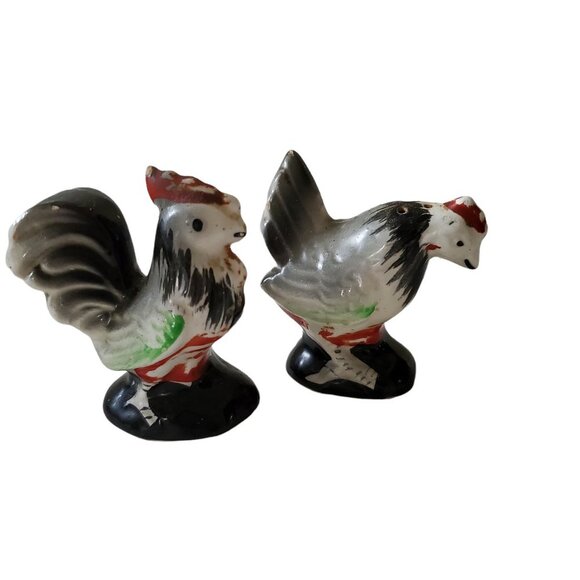 Rooster Chicken Salt and Pepper Shakers Lot of 2 Vintage Japan - Picture 1 of 8
